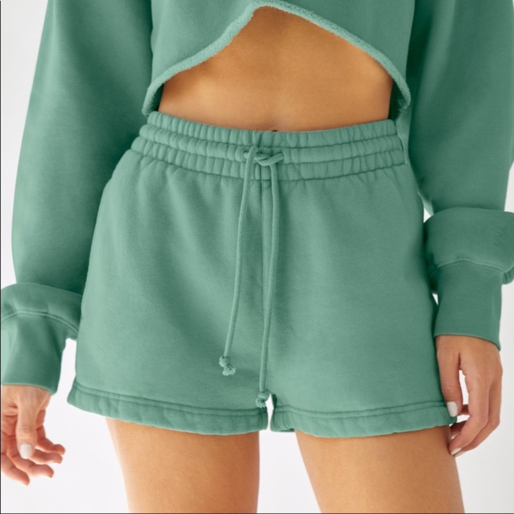 Small, Aritzia TNA, black cozy sweater shorts